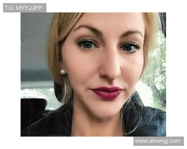 全球最具影响力的女体育明星排行榜揭晓她们的成就与魅力 全球最具影响力的女体育明星排行榜揭晓她们的成就与魅力