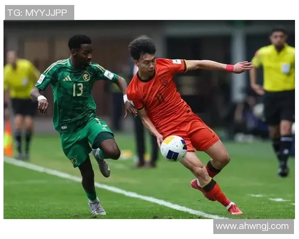 足球明星豪宅前后对比揭秘奢华生活与朴素起点的鲜明对比