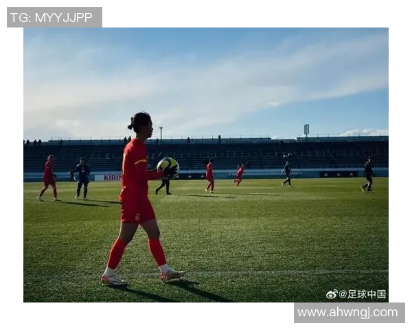 平足足球明星盘点他们如何克服生理限制成就辉煌职业生涯